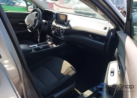 2022 Nissan Sentra Sv Xtronic Cvt z USA, uszkodzony, nr VIN 3N1AB8CV0NY310766